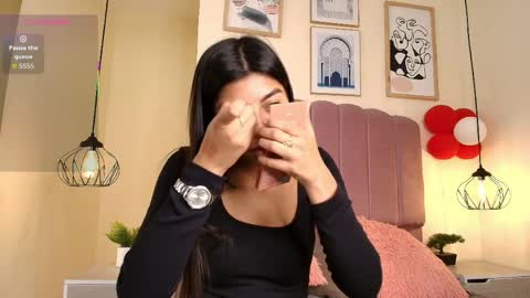 ateneaaa_ online show from 04.01.26