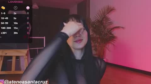 Snapshot of ateneasantacruz chatting on 01.19.25 Atenea  online show from 01.19.25