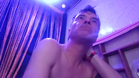 jonnyandrew online show from 12.12.24