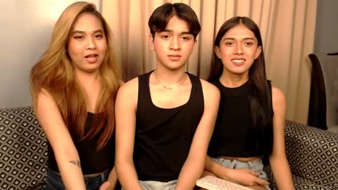 Snapshot of athenaheart chatting on 01.22.25 Ady online show from 01.22.25