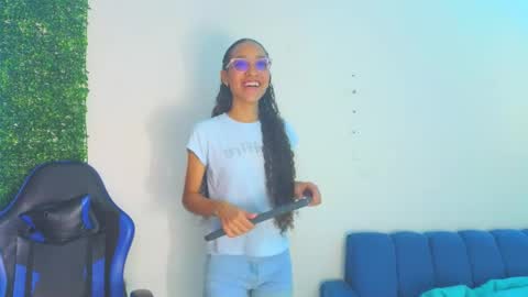 Snapshot of athenea_03 chatting on 03.20.26 Athenea online show from 03.20.26