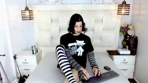Snapshot of atley_dolly_ chatting on 03.18.26 ATLEY online show from 03.18.26