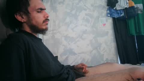 Snapshot of atmorin01 chatting on 09.25.25 Atmarin199 aka Dre online show from 09.25.25