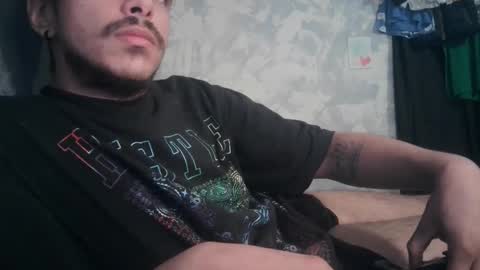 Snapshot of atmorin01 chatting on 10.05.25 Atmarin199 aka Dre online show from 10.05.25