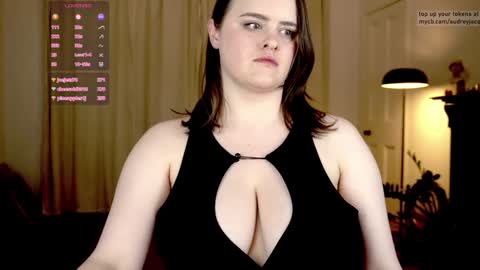 Audrey Jacq online show from 01.26.25