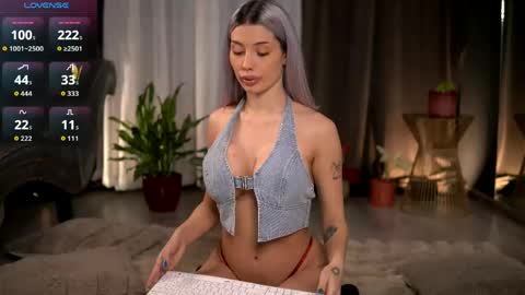 Isabella online show from 04.13.26