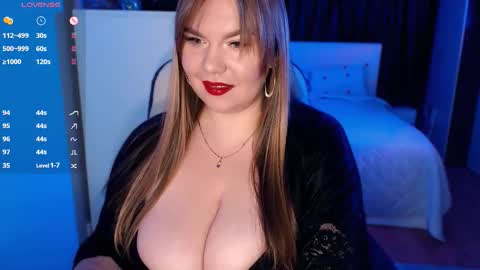 Snapshot of aura_boobs chatting on 01.12.26 Aura FOLLOW ME online show from 01.12.26