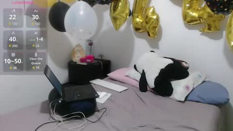 Snapshot of aurafuego chatting on 04.21.26 Auro online show from 04.21.26