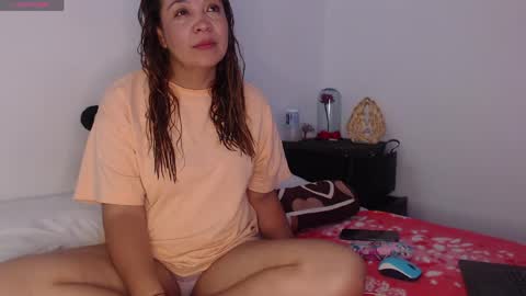 Snapshot of aurafuego chatting on 05.17.26 Auro online show from 05.17.26