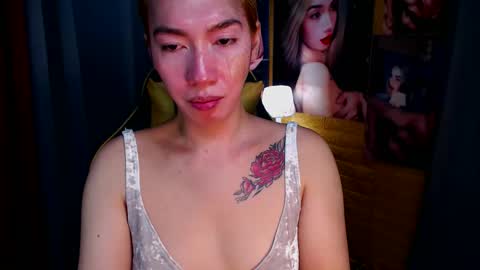 Miss awra online show from 11.16.25