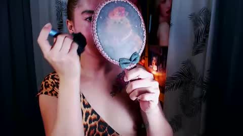 Snapshot of aurakharisma_xx chatting on 03.24.26 Miss awra online show from 03.24.26