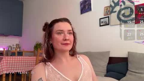 Snapshot of auriktrix chatting on 06.14.26 AURIKA OR AURA online show from 06.14.26