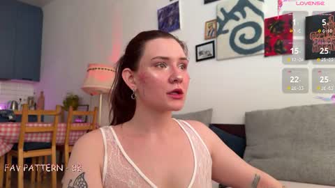 Snapshot of auriktrix chatting on 06.16.26 AURIKA OR AURA online show from 06.16.26