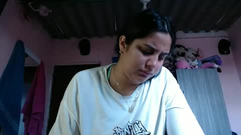 Snapshot of auroa_0785 chatting on 07.29.26 auroa_0785 online show from 07.29.26