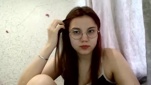 Snapshot of aurora_breeze chatting on 04.11.26 Kiara Xanthe online show from 04.11.26