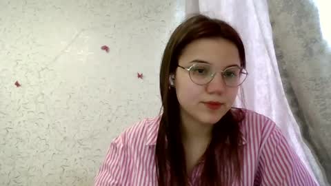 Snapshot of aurora_breeze chatting on 04.20.26 Kiara Xanthe online show from 04.20.26