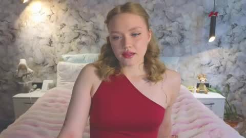 Snapshot of aurora_golden chatting on 06.07.26 Kate online show from 06.07.26