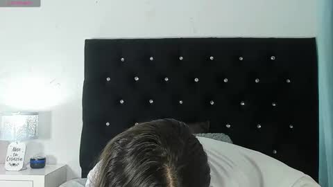 aurora_lenovic online show from 10.03.25