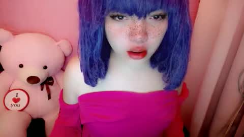 Snapshot of aurora_more chatting on 04.08.26 cute online show from 04.08.26
