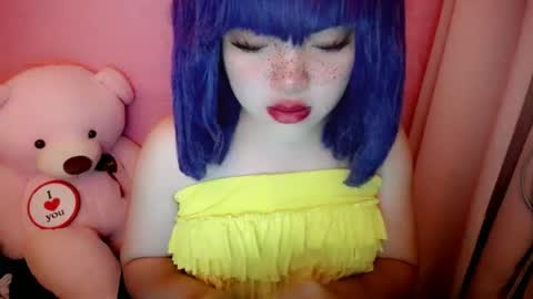Snapshot of aurora_more chatting on 05.22.26 cute online show from 05.22.26