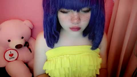 Snapshot of aurora_more chatting on 05.26.26 cute online show from 05.26.26