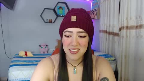 Snapshot of aurora_shy_ chatting on 01.10.25 Aurora online show from 01.10.25