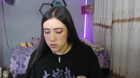 Snapshot of aurora_shy_ chatting on 01.24.25 Aurora online show from 01.24.25