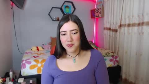 Snapshot of aurora_shy_ chatting on 02.07.25 Aurora online show from 02.07.25