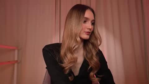 Aurora online show from 12.02.25