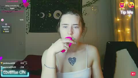 Aurora online show from 12.25.24