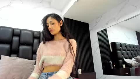 Aurora online show from 12.20.25