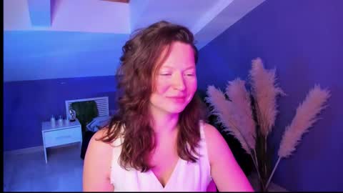 auroraborealis__ online show from 12.22.25