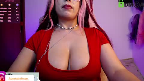 Snapshot of aurorahoffman chatting on 01.12.25 Aurora online show from 01.12.25