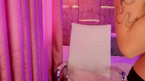 aurora online show from 09.23.25