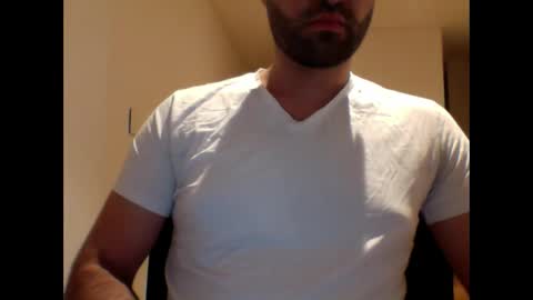 Snapshot of aussie099 chatting on 12.19.24 aussie099 online show from 12.19.24