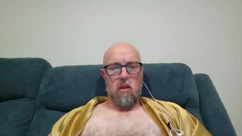 Snapshot of aussieguy73 chatting on 11.01.25 aussieguy73 online show from 11.01.25