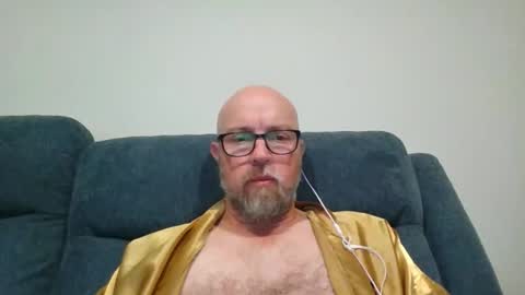 Snapshot of aussieguy73 chatting on 11.06.25 aussieguy73 online show from 11.06.25