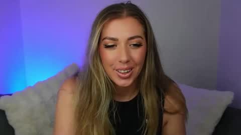 aussielulu online show from 10.17.25