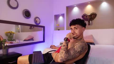 AUSTIN  online show from 01.04.25