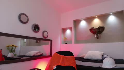 AUSTIN  online show from 01.17.25