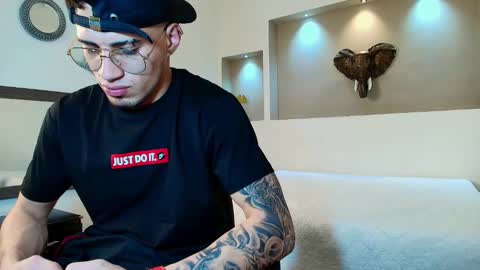 AUSTIN  online show from 02.09.25