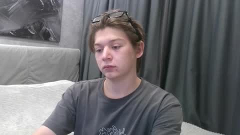 ausxuw online show from 09.26.25