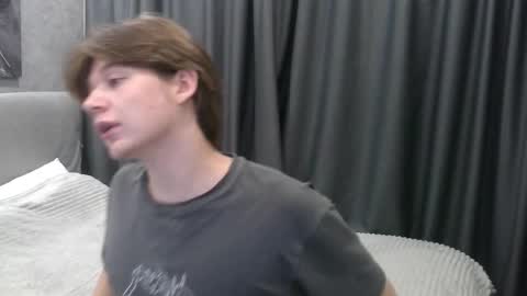 ausxuw online show from 10.06.25