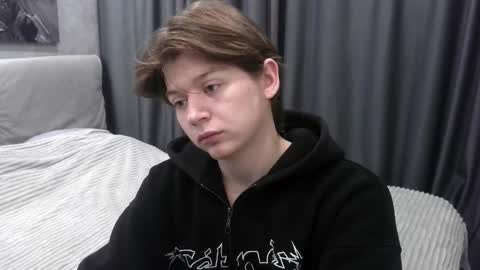 ausxuw online show from 10.19.25