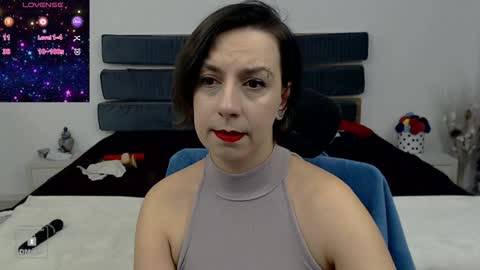 AutumnOpal online show from 02.05.25