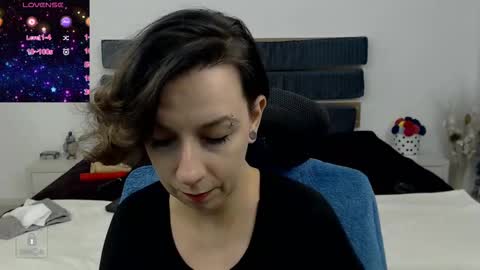 AutumnOpal online show from 02.12.25