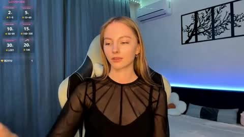 Annie online show from 11.19.25