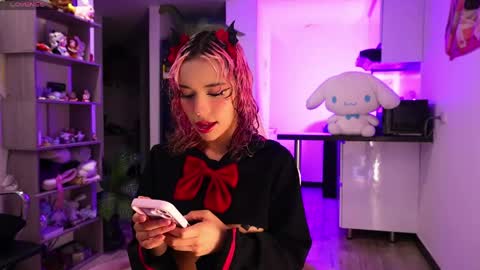 AVA online show from 04.15.26