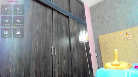 AVA online show from 12.04.25