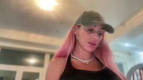 AvalonnFoxx online show from 12.16.24